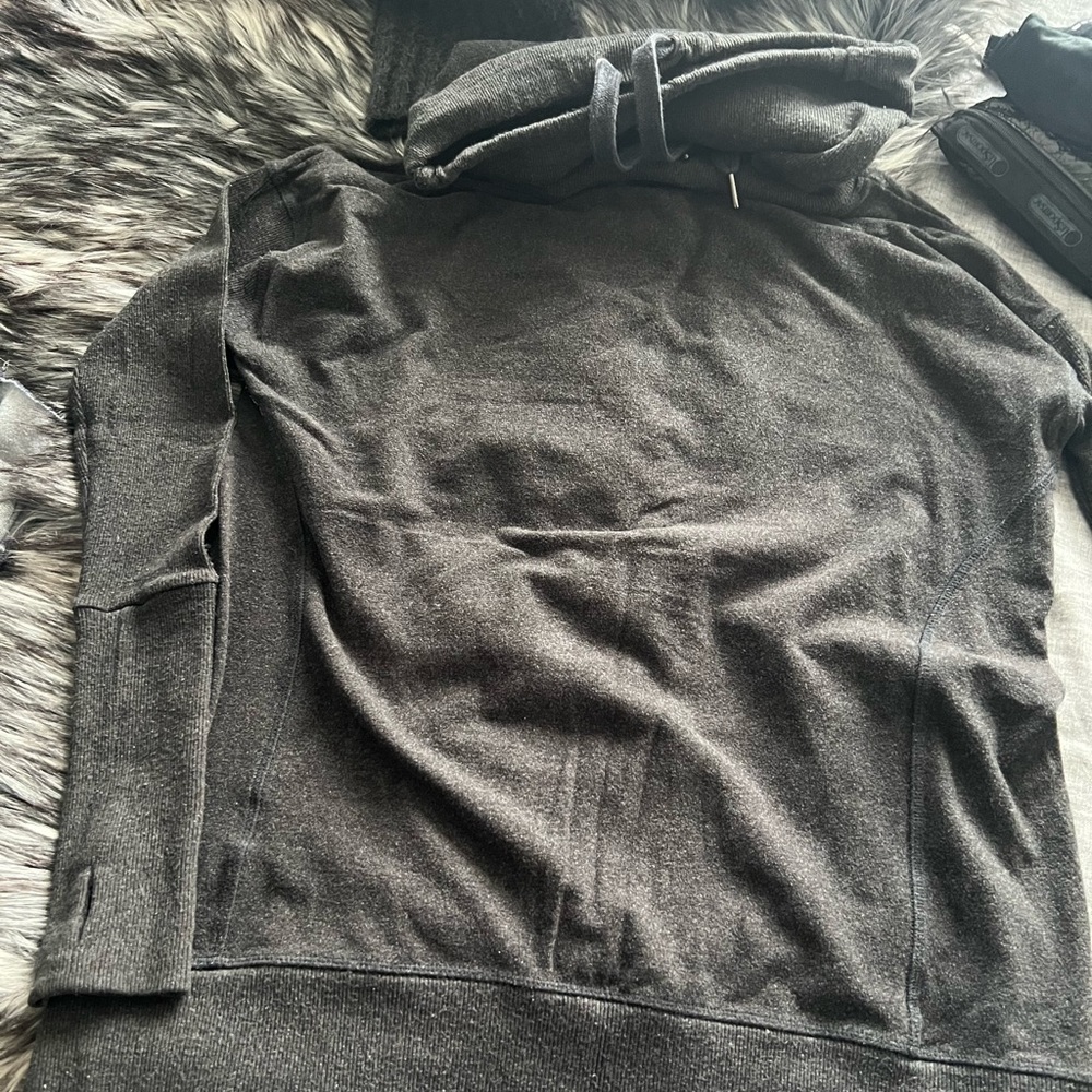 Sweaty Betty Gray Funnel-Neck Sweatshirt - Picture 5 of 6